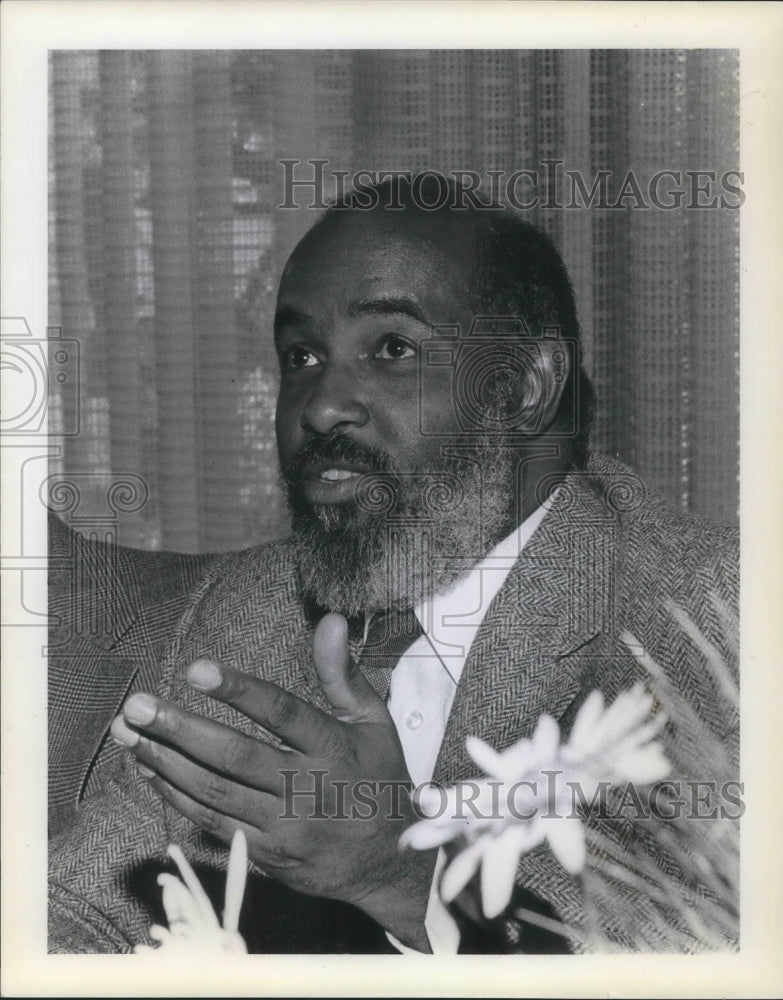 1990 Press Photo James Depreist, Music Director Oregon Symphony Orchestra - Historic Images