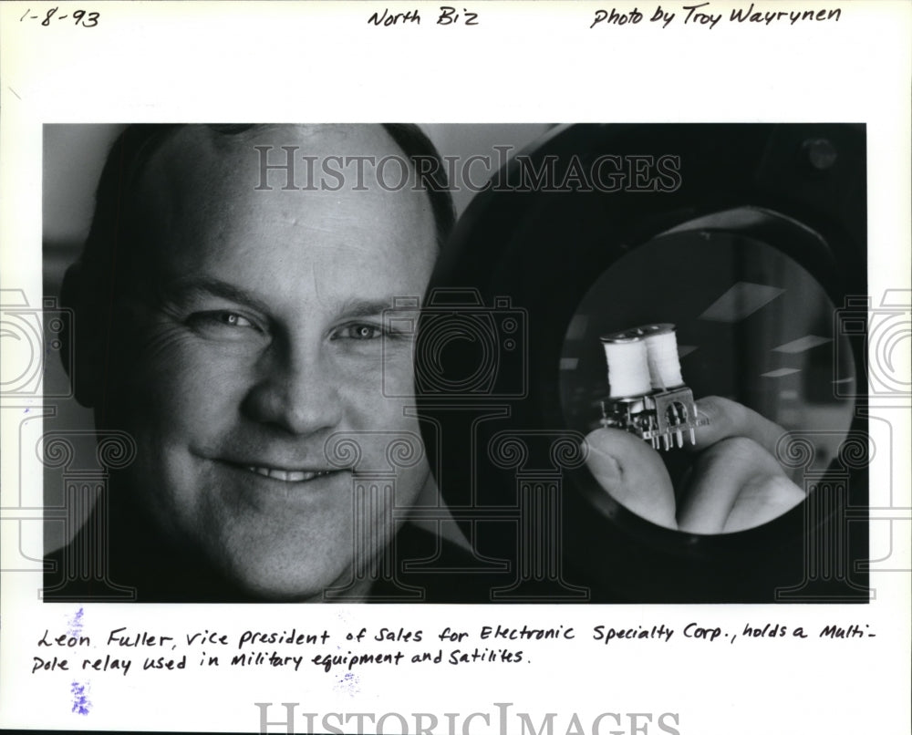 1993 Press Photo Leon Fuller, vice president - Sales, Electronics Specialty Corp - Historic Images