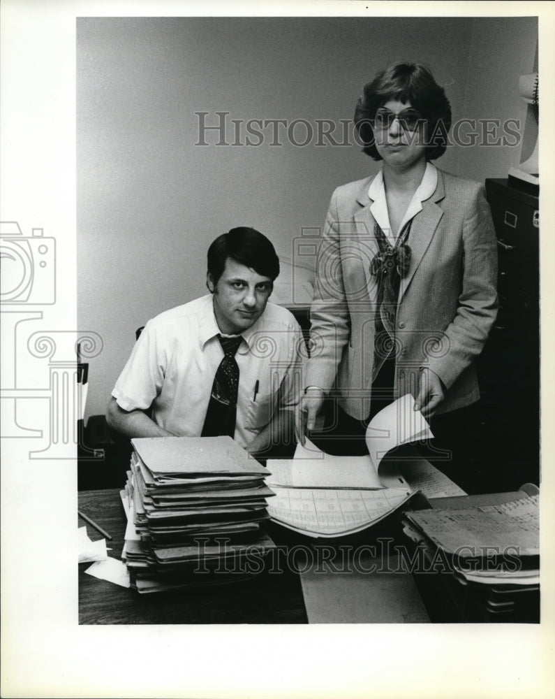 1981 Press Photo Connie Haa and Bill Martin of Clackamas County - ora31114 - Historic Images
