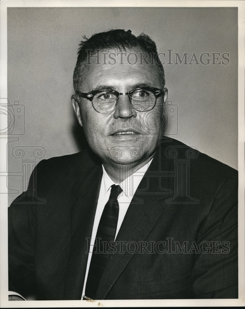 1963 Press Photo WM F. Kroll, new manager, Atkins, Kroll &amp; Co. Ltd. Portland - Historic Images