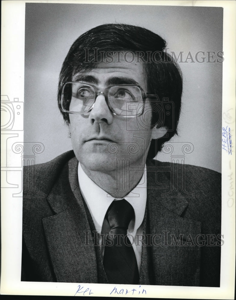 1984 Press Photo Kenneth Martin Boundary Commission Executive Director - Historic Images
