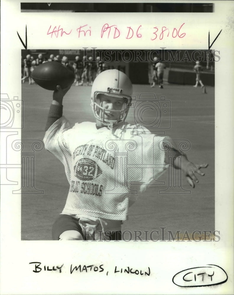 1987 Press Photo Billy Matos Lincoln Quarterback in Portland - ora62731 - Historic Images