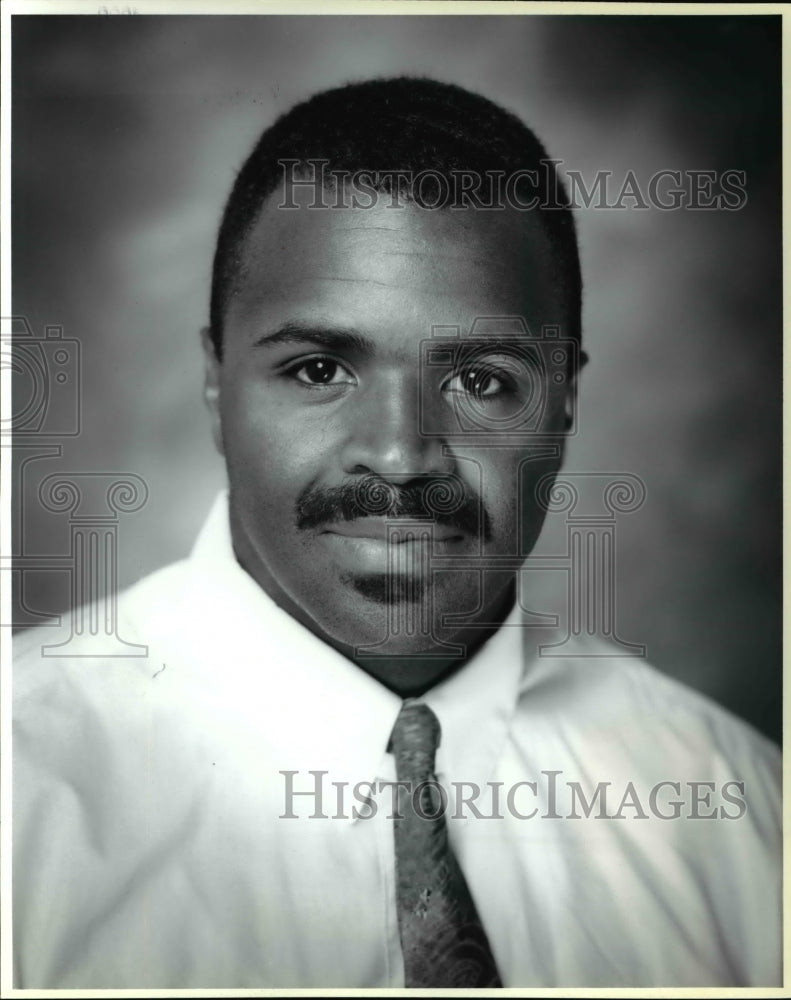 1996 Press Photo Quintin Mikell, Director, Manufacturing Sony Disc Manufacturing - Historic Images