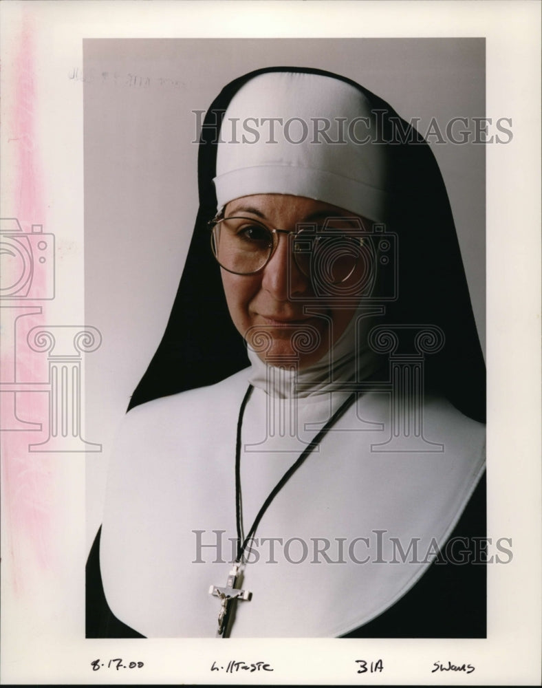 2000 Press Photo Sister Pardiso - ora70348 - Historic Images