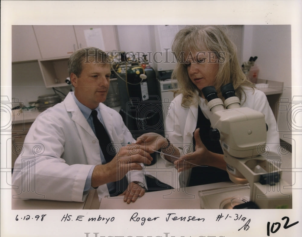 1998 Press Photo Fred And Karen Sadler Ora76227 Historic Images