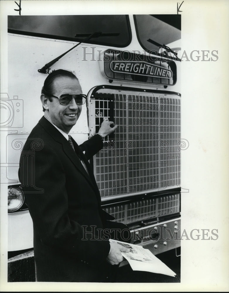 1983 Press Photo Peter J Rupp took over as chief executive officer, president - Historic Images