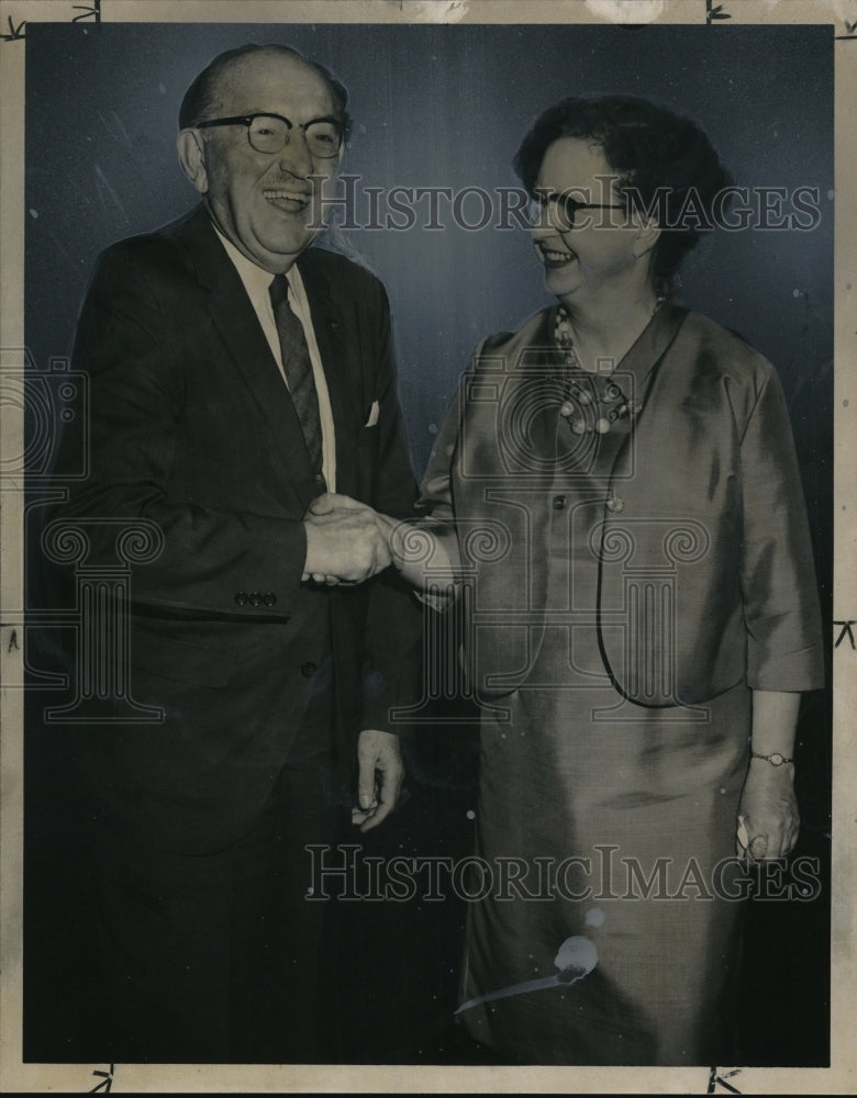 1968 Press Photo Marian Rushing Chief Deputy Alexander G. Brown - Historic Images