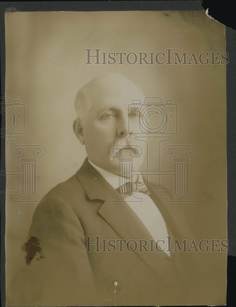 Press Photo W.S. Rowe - Historic Images