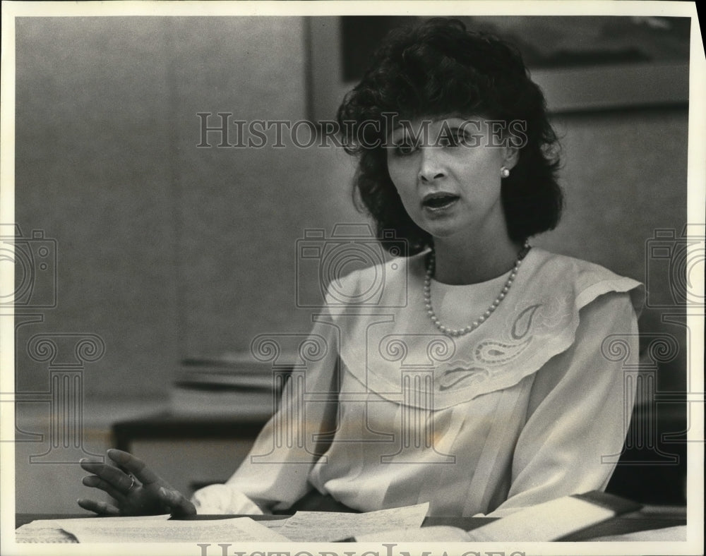1984 Press Photo Diana Snowden, Director of PNUCC - ora83605 - Historic Images