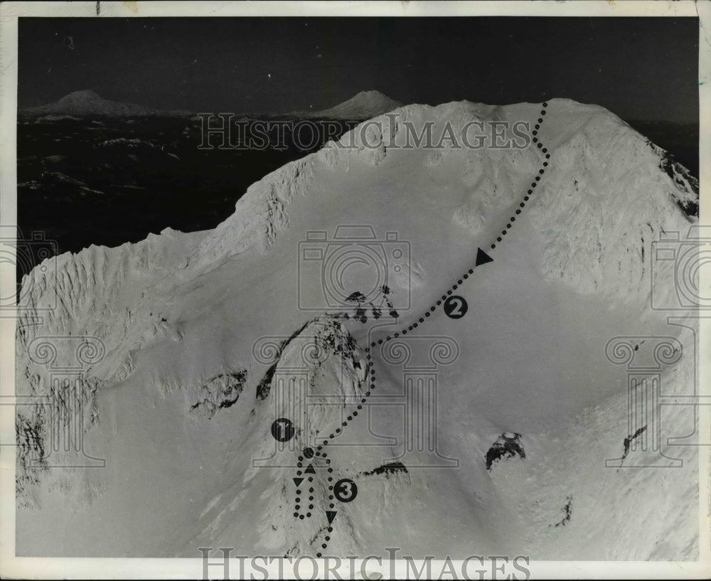 1971 Press Photo Trek map where one fell & meet rescuers in Magic Mile ski lift - Historic Images