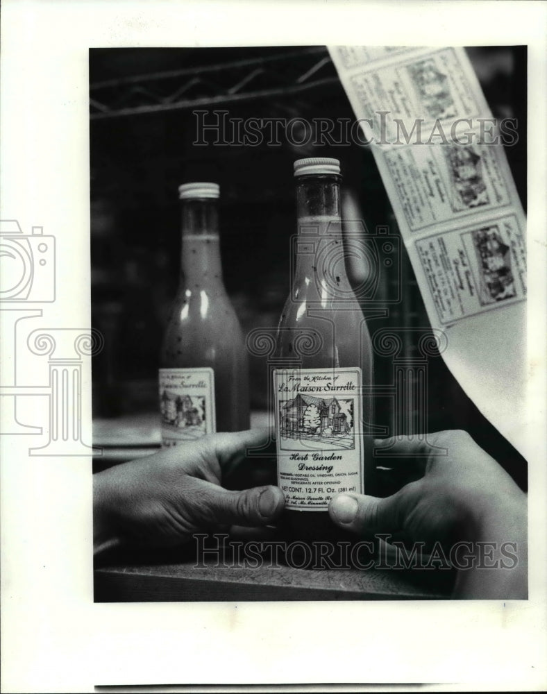 1982 Press Photo La Maison Surrett Restaurant on own label &amp; bottle dressings- Historic Images