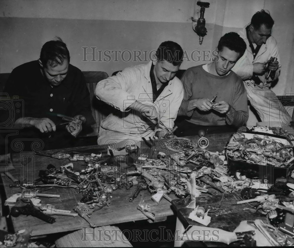 1957 Press Photo Toy and Joymakers rehabilitating donated toys - Historic Images