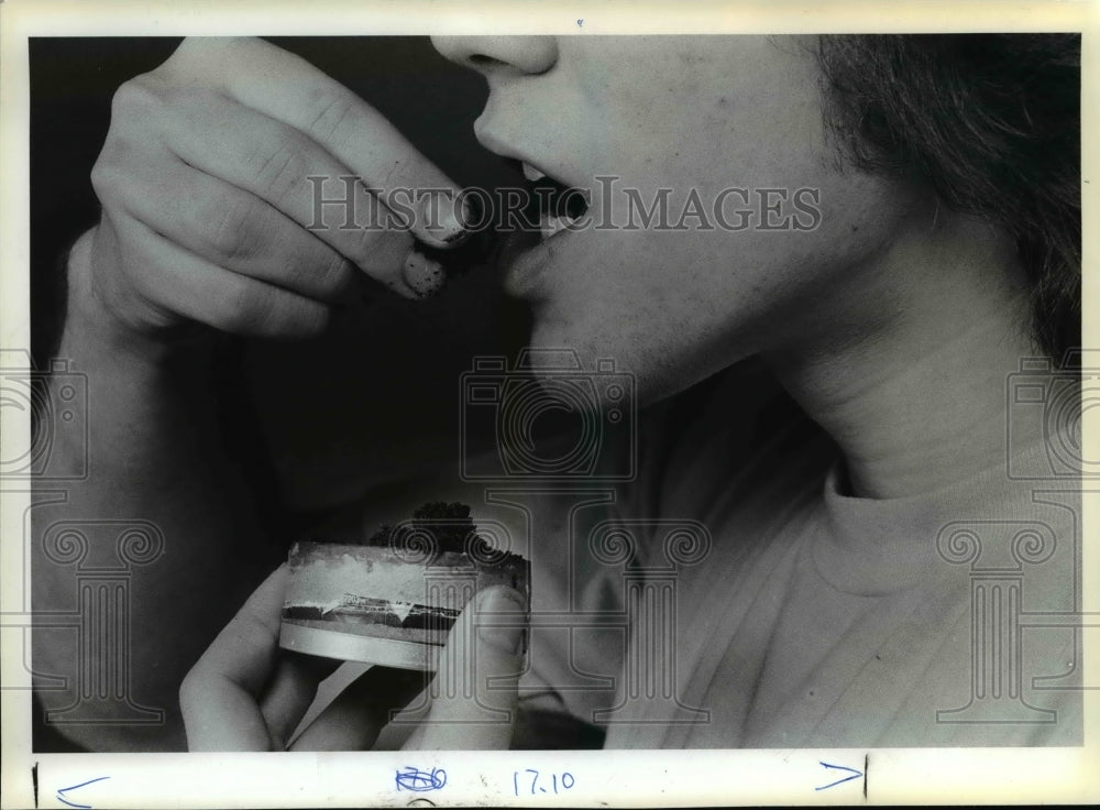 1983 Press Photo Tobacco - orb56923- Historic Images