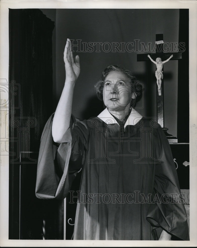 Press Photo Rev George C Ring at Hope Lutheran Church for the Deaf - orb65785 - Historic Images
