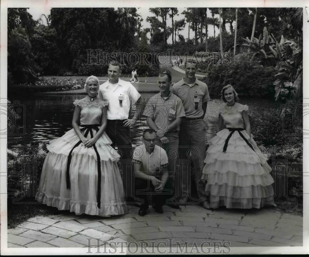 1960 Press Photo Members of Pi Kappa Alpha attending the national leadership - Historic Images