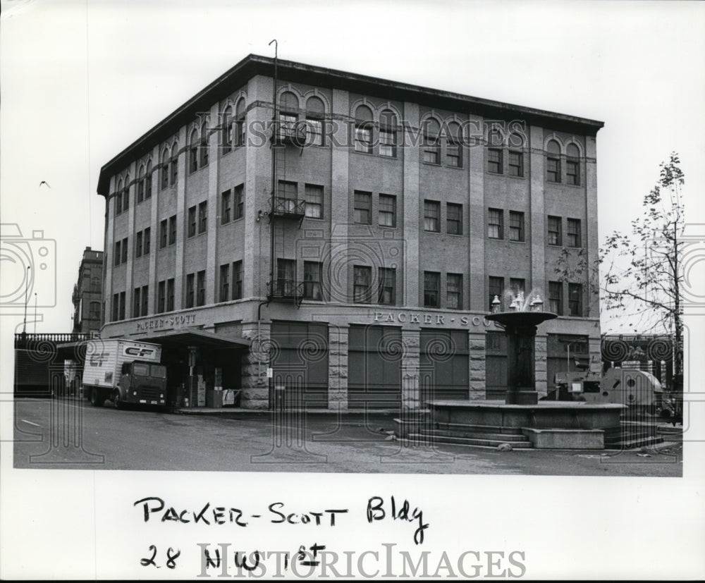 1969 Press Photo Packer-Scott Building Co., 28 NW 1st - orb94130 - Historic Images