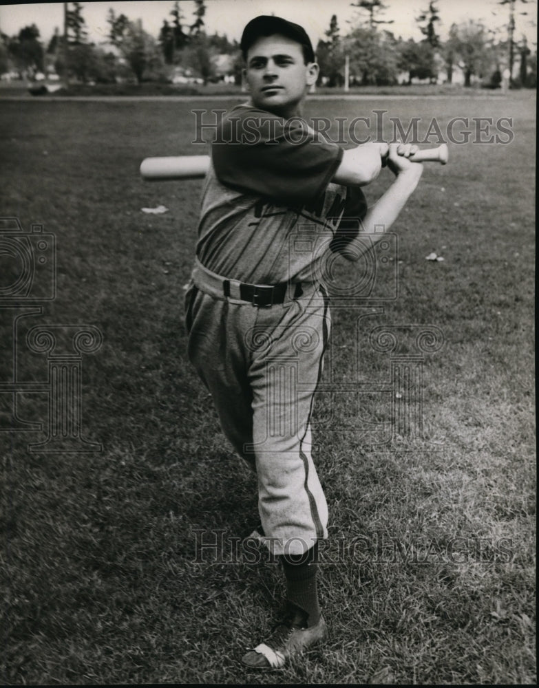 1946 Press Photo Les Weatherill, University of Portland, Baseball - orc02658- Historic Images