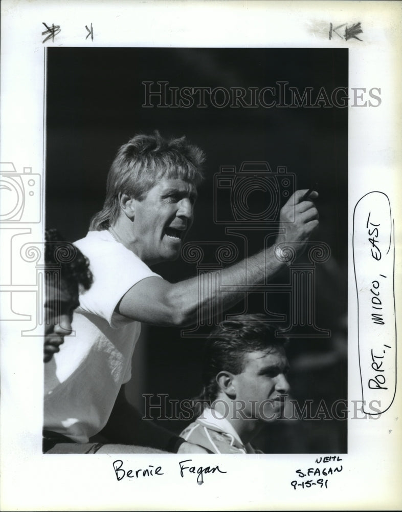 1991 Press Photo Bernie Fagan, who coached Warner Pacific College - orc14995-Historic Images