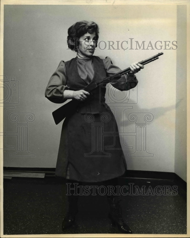 1968 Eve Labby in Annie Get Your Gun-Historic Images