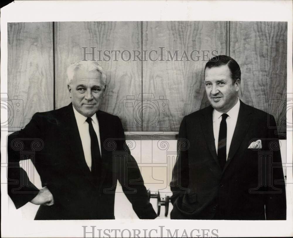 1961 Press Photo John Dykstra &amp; Henry Ford II of the Ford Motor Company - Historic Images