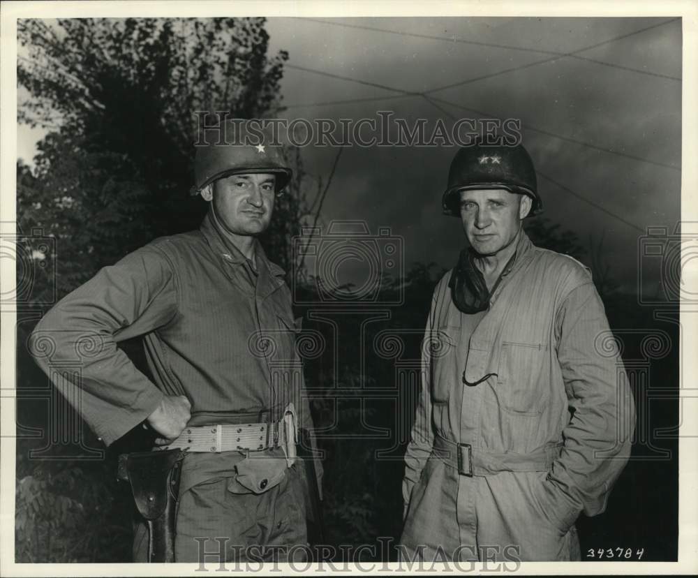 1950 Press Photo Brigadier General Charles Palmer & Hobart Gay during Korean War- Historic Images