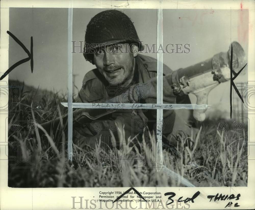 1956 Press Photo Actor Jack Palance as military man in the war film &quot;Attack!&quot; - Historic Images