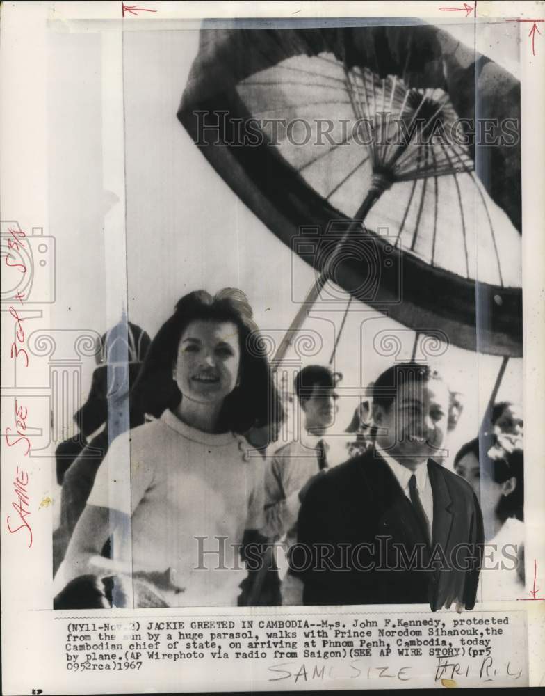 1967 Mrs. Jacqueline Kennedy &amp; Prince Norodom Sihanouk, Cambodia-Historic Images