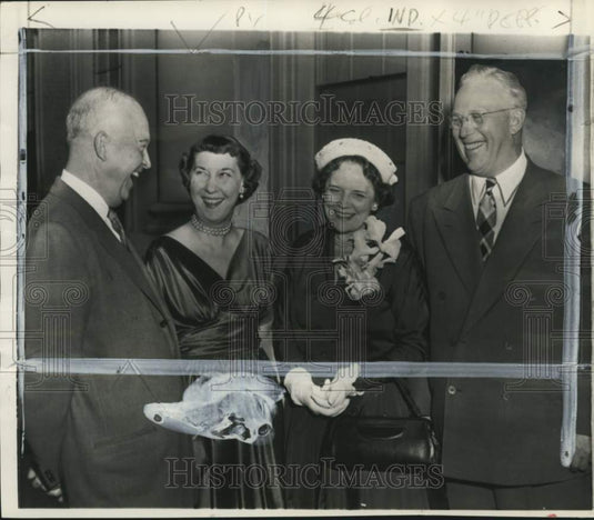 1953 President Eisenhower & Earl Warren with wives, White House-Historic Images