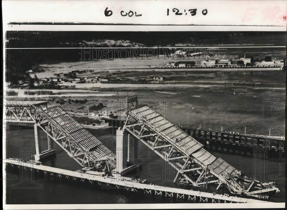 1958 two sections of giant narrow bridge collapsed, Vancouver-Historic Images