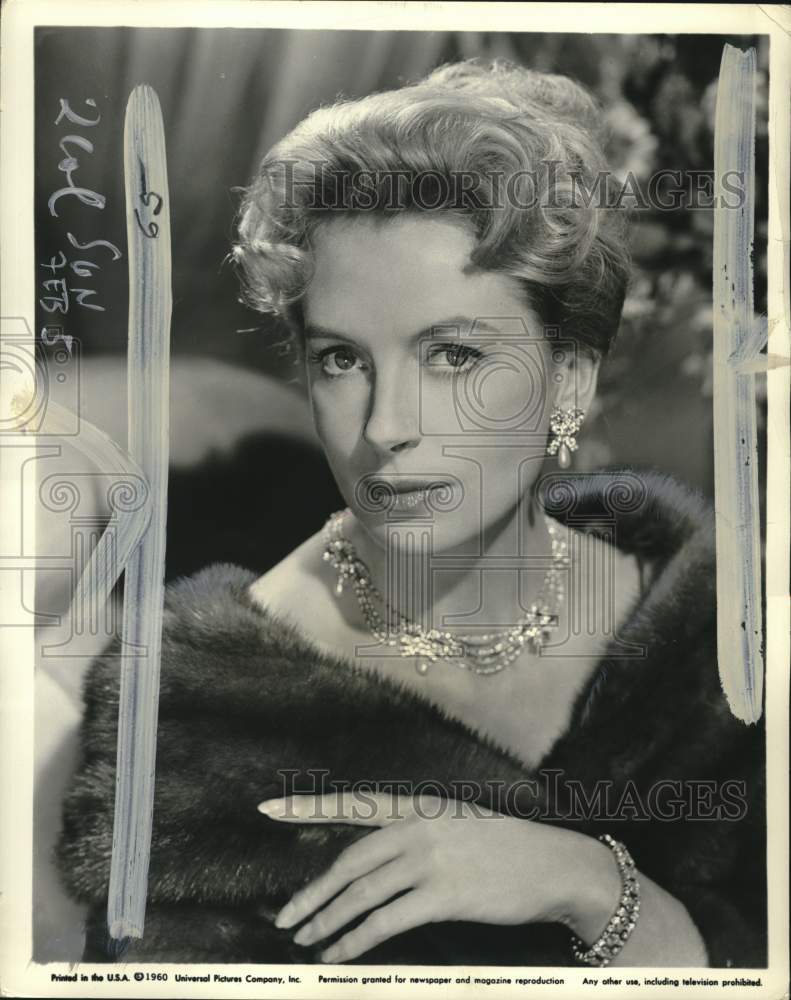 1960 Press Photo Actress Deborah Kerr stars in "The Grass is Greener"- Historic Images