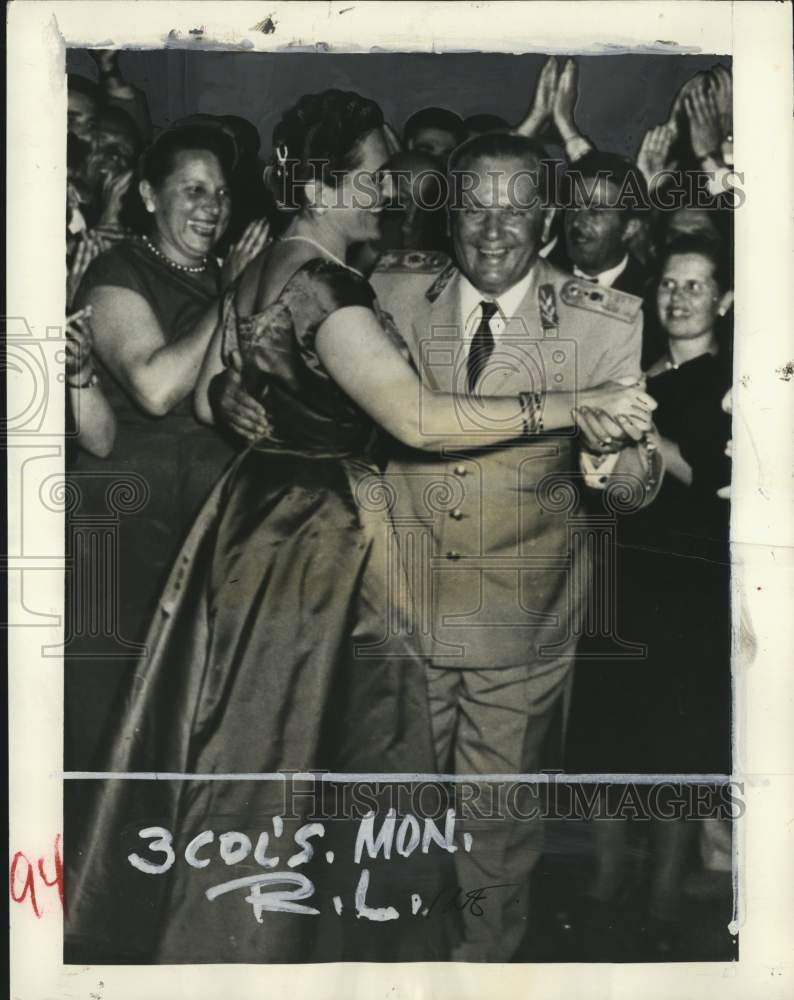 1957 Press Photo Yugoslavian President Tito dances with wife in Skoplje - Historic Images