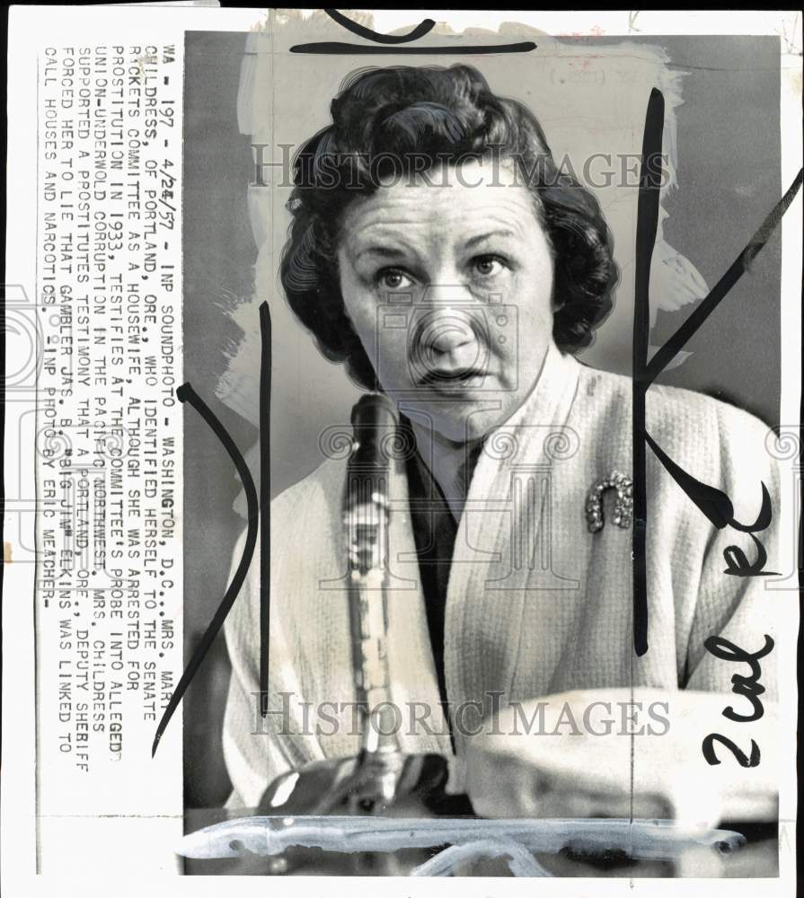 1957 Press Photo Mary Childress Testifies at Senate Rackets Committee Hearing - Historic Images