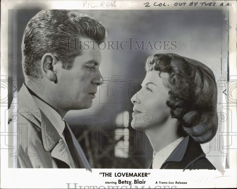 1958 Press Photo Actors Jose Suarez &amp; Betsy Blair star in &quot;The Lovemaker&quot;- Historic Images