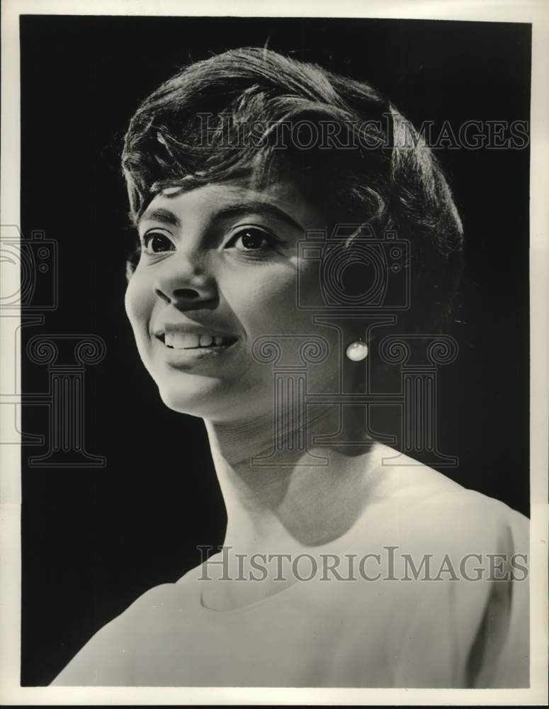 1961 Singer Leslie Uggams on &quot;Sing Along with Mitch&quot;-Historic Images