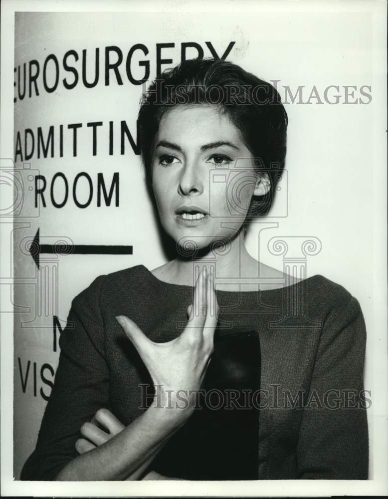1965 Actress Barbara Turner on "Ben Casey"-Historic Images