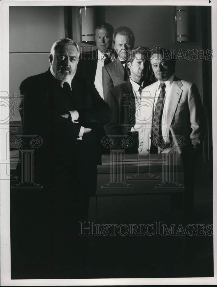 1990 Press Photo Raymond Burr in &quot;Perry Mason: The Case of the Defiant Daughter&quot;- Historic Images