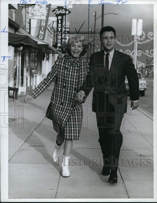 Press Photo Patricia Harty, stage, film and television actress. - pip20928- Historic Images