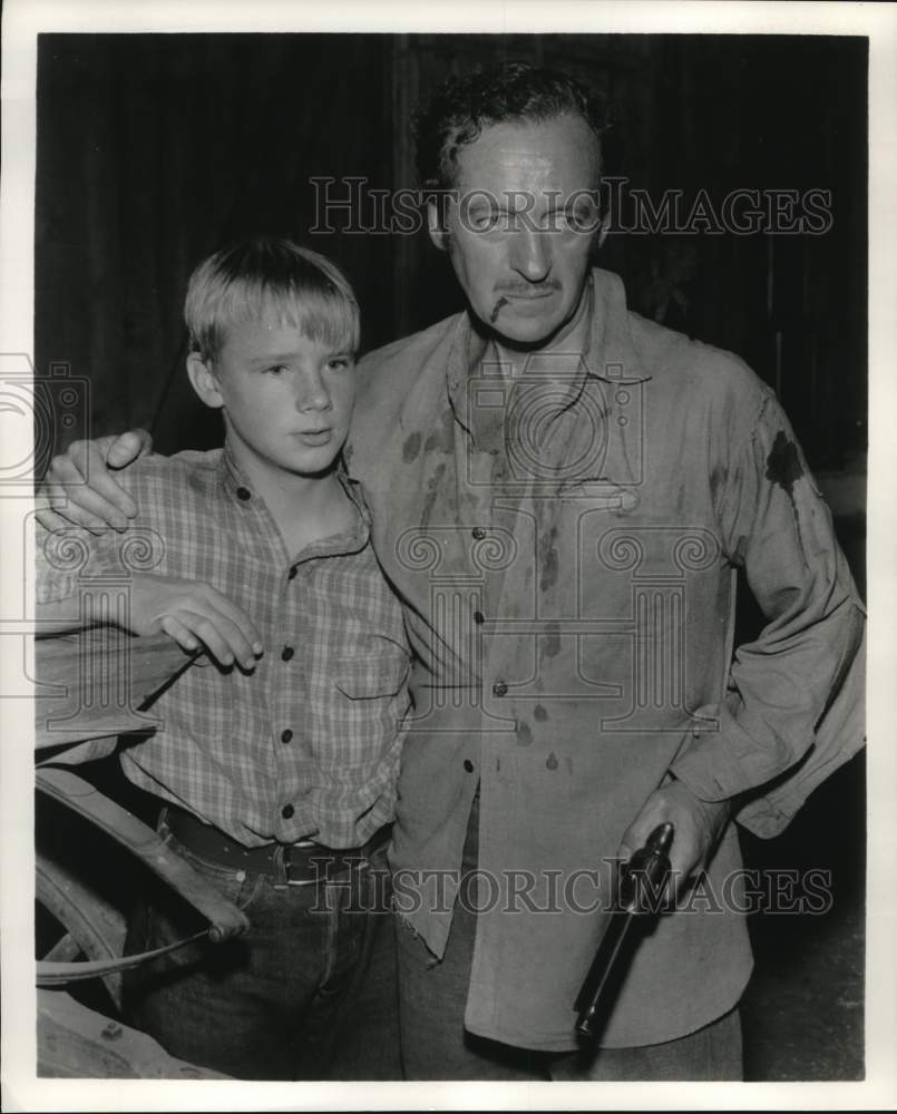 Press Photo David Niven and Malcolm Broderick on &quot;Zane Grey Theater,&quot; on CBS. - Historic Images