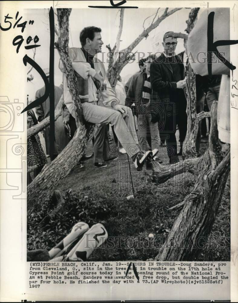 1967 Press Photo Golfer Doug Sanders plays the Pebble Beach National Pro-Am - Historic Images