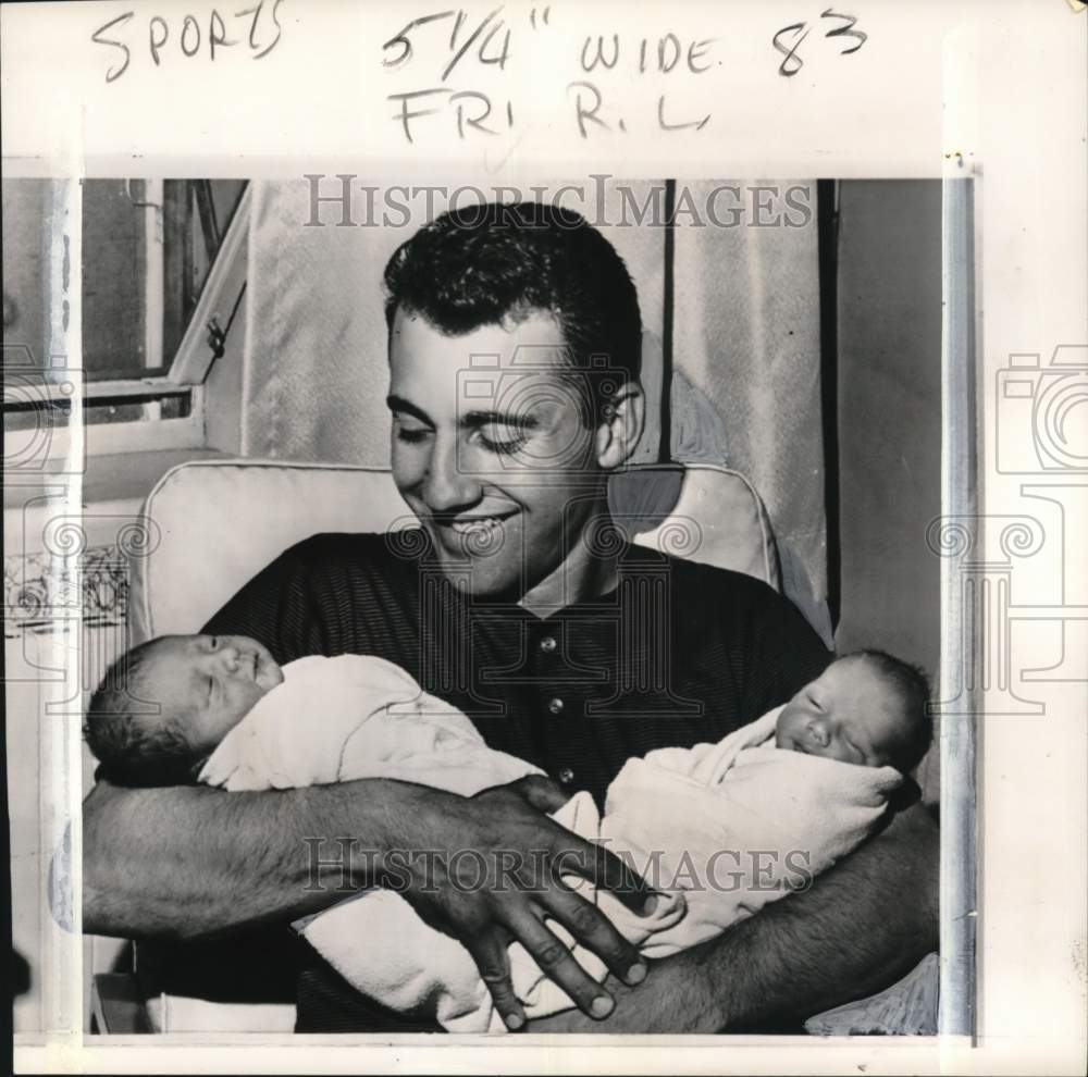 1967 Press Photo Boston Red Sox player Rico Petrocelli and twin sons - pis00617 - Historic Images