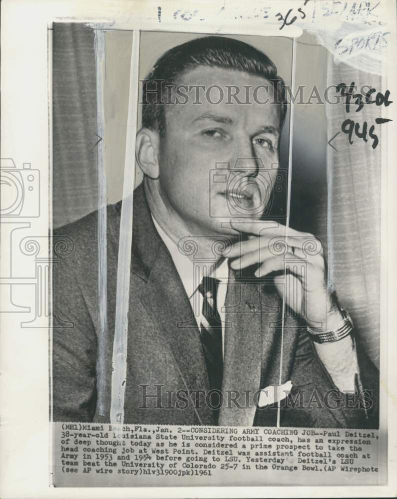 1961 Press Photo Louisiana State University&#39;s football coach Paul Dietzel, FL- Historic Images