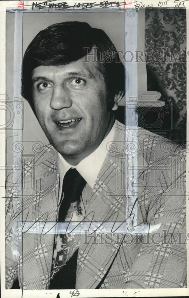 1975 Press Photo University of Pittsburgh&#39;s football coach Jackie Sherrill, WA - Historic Images