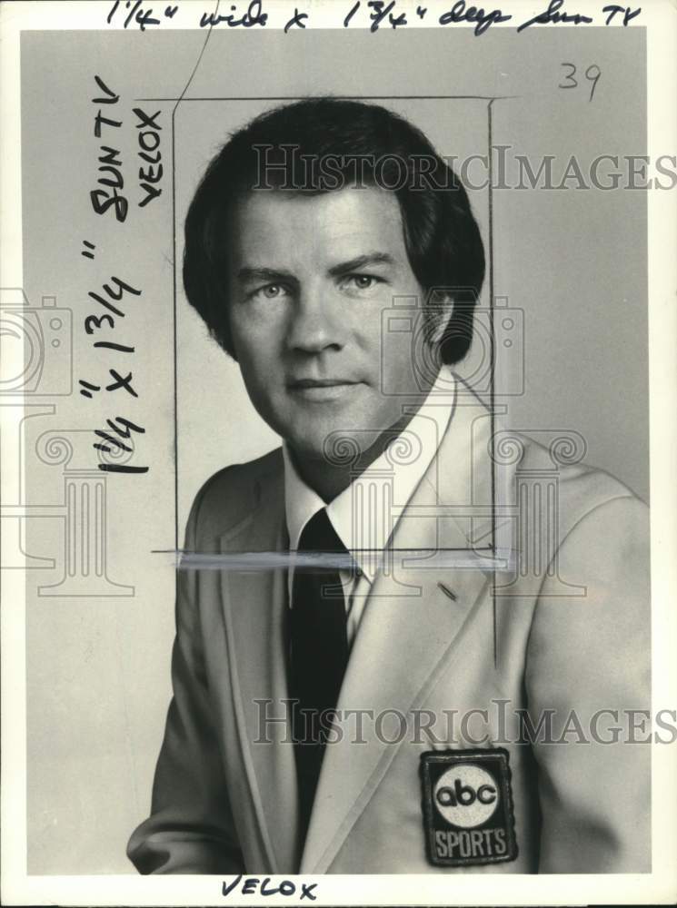 1981 Press Photo Frank Gifford on &quot;NFL Monday Night Football&quot; - pis02119- Historic Images