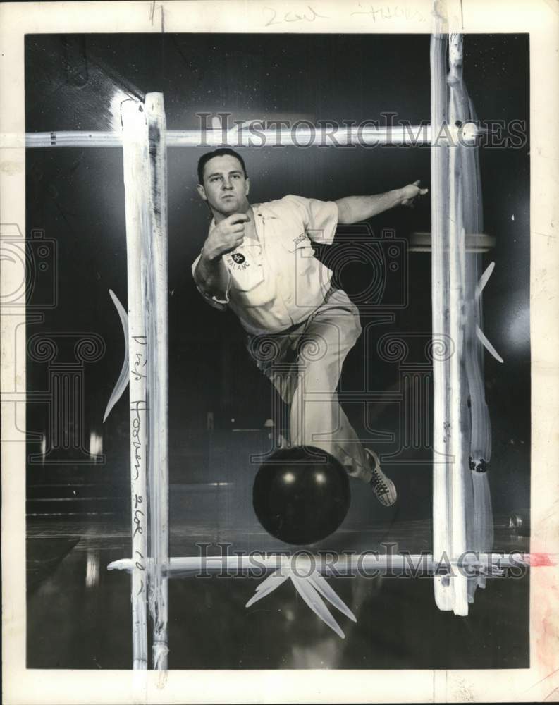 1951 Press Photo Bowler Dick Hoover - pis02163 - Historic Images