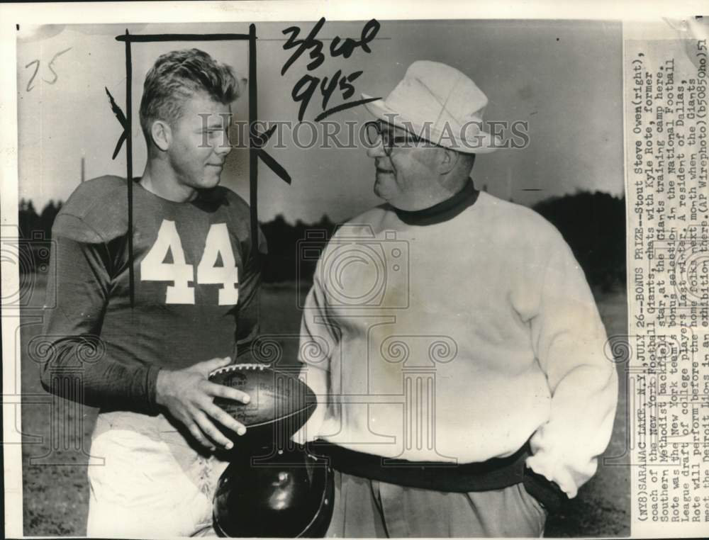 1951 Press Photo Steve Owen, Kyle Rote at New York Giants Football Training Camp- Historic Images