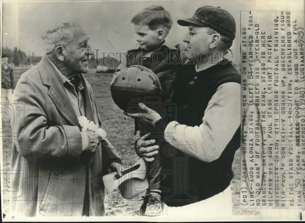 1948 Press Photo Football Paul Stagg, Amos Alonza Stagg &amp; Skippy, Oregon - Historic Images