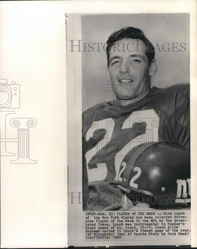 1965 Press Photo NY Giants&#39; Dick Lynch, Defensive football Player of the Week - Historic Images