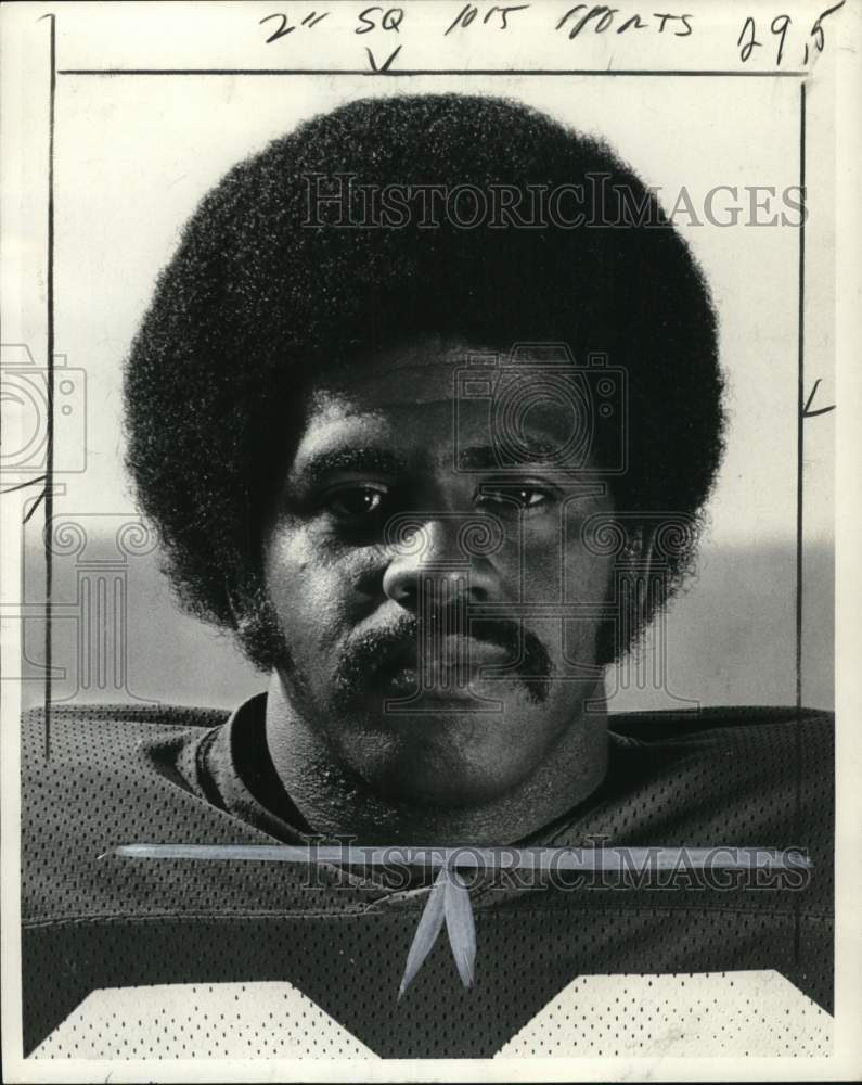 1976 Press Photo Football player Al Matthews - pis03147 - Historic Images