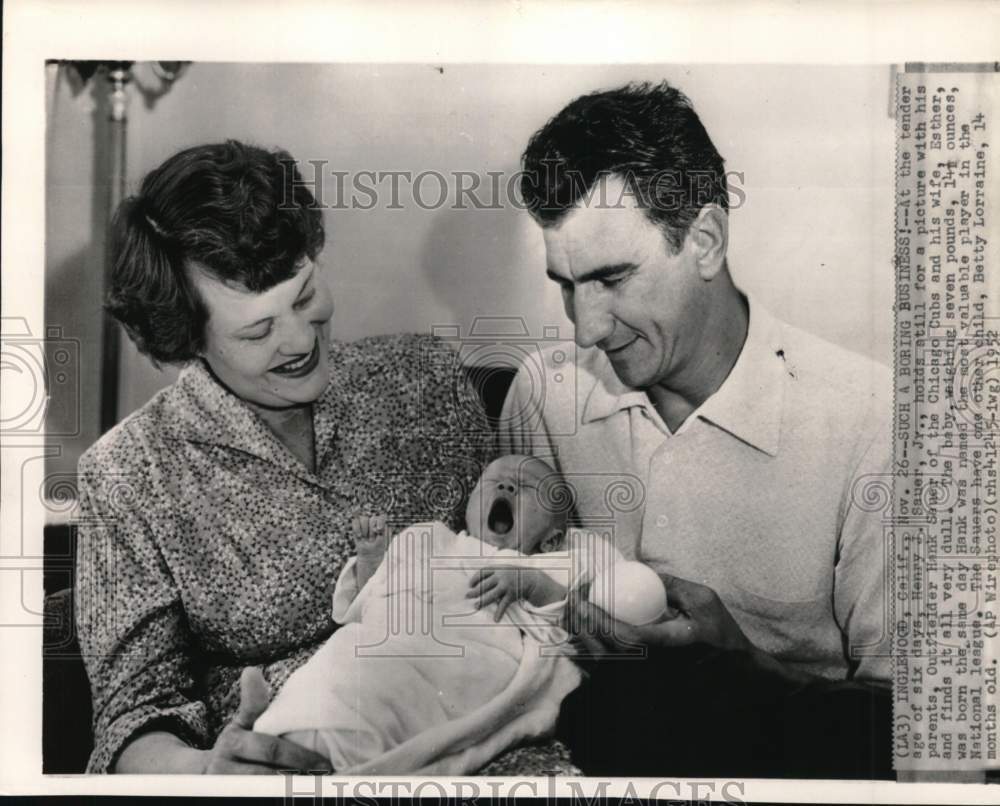 1952 Press Photo Chicago Cubs&#39; Hank Sauer &amp; family, Inglewood, California - Historic Images