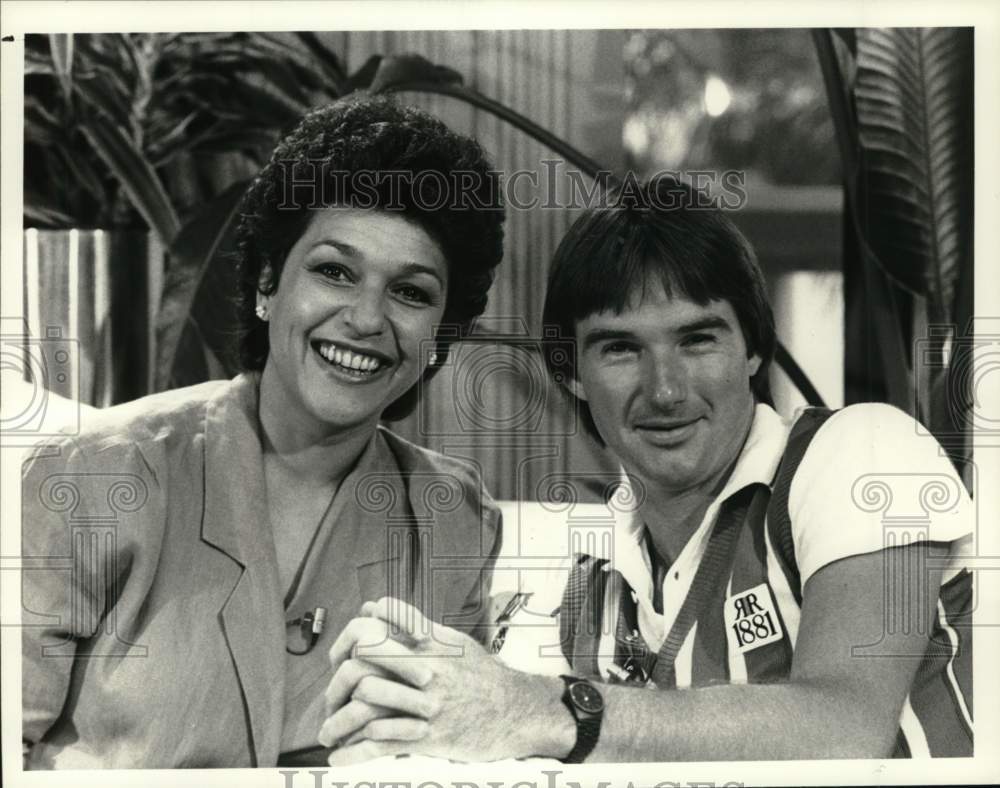 1983 Press Photo Tennis player Jimmy Connors & Correspondent Rebecca Sobel - Historic Images